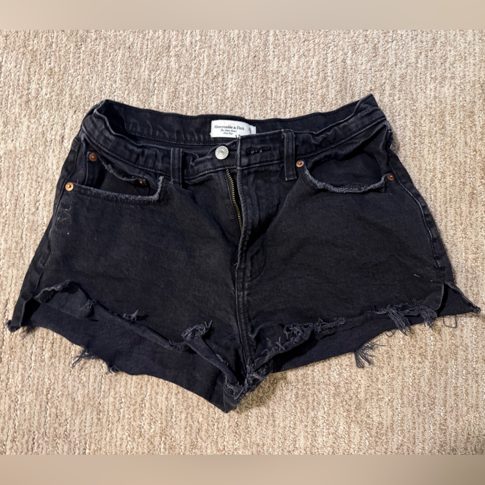 Abercrombie and Fitch mid rise mom short curve love size 28/6